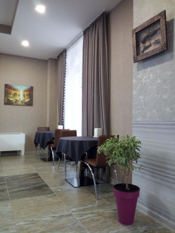 Hotel Salmer Tbilisi Esterno foto