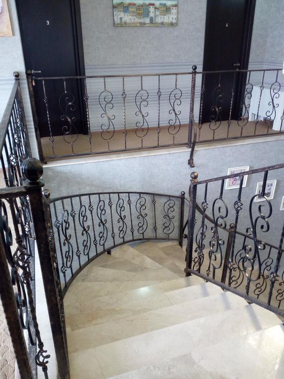 Hotel Salmer Tbilisi Esterno foto
