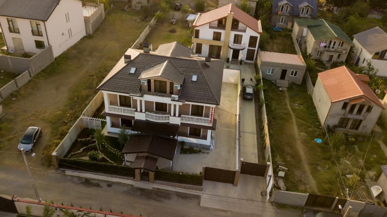 Hotel Salmer Tbilisi Esterno foto